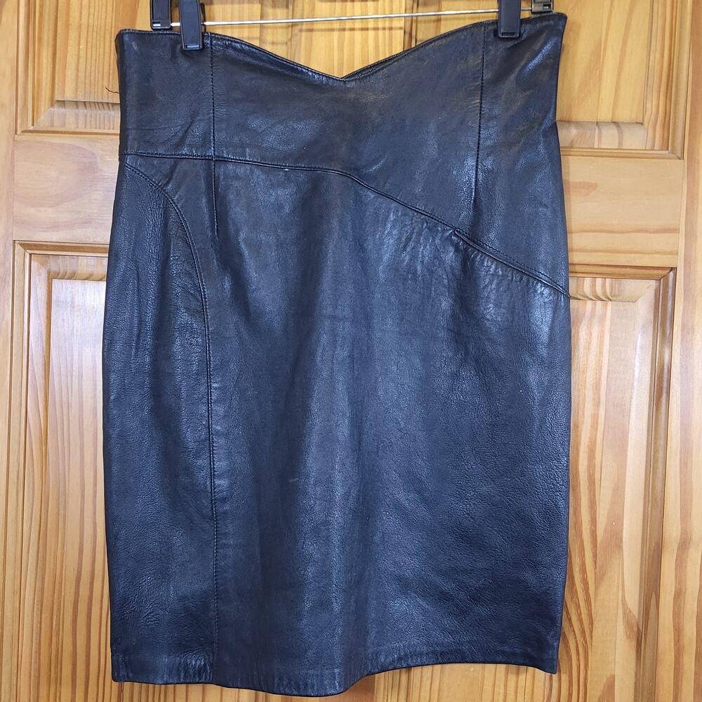 vintage 1980s Genuine Leather Soft Black mini Skirt Size small